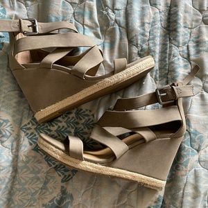 Wedge sandals